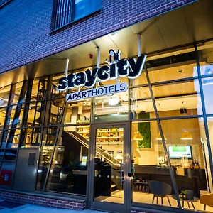 מלון דירות Staycity Castle