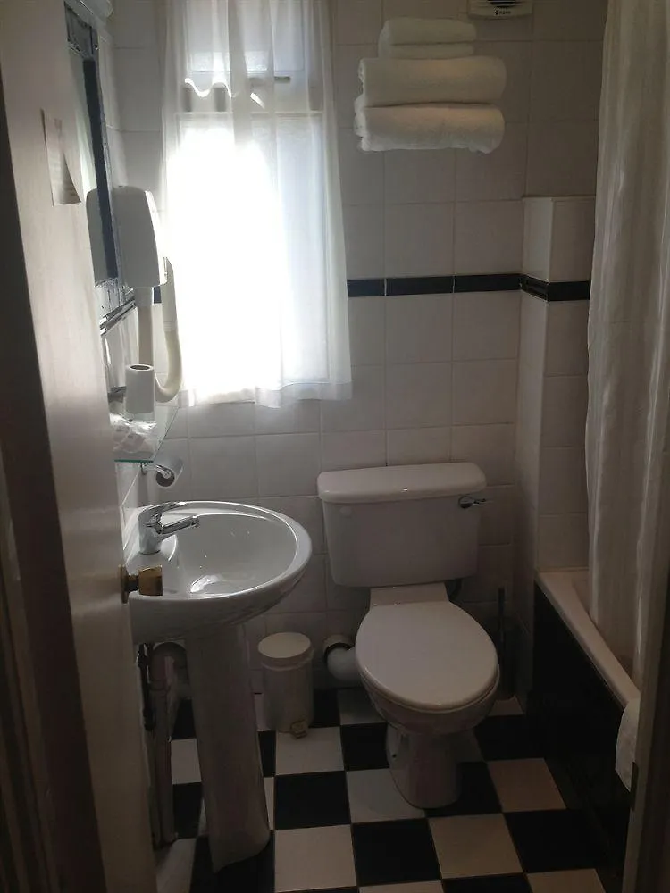 Uppercross House Hotel Dublin 3*,  Ireland